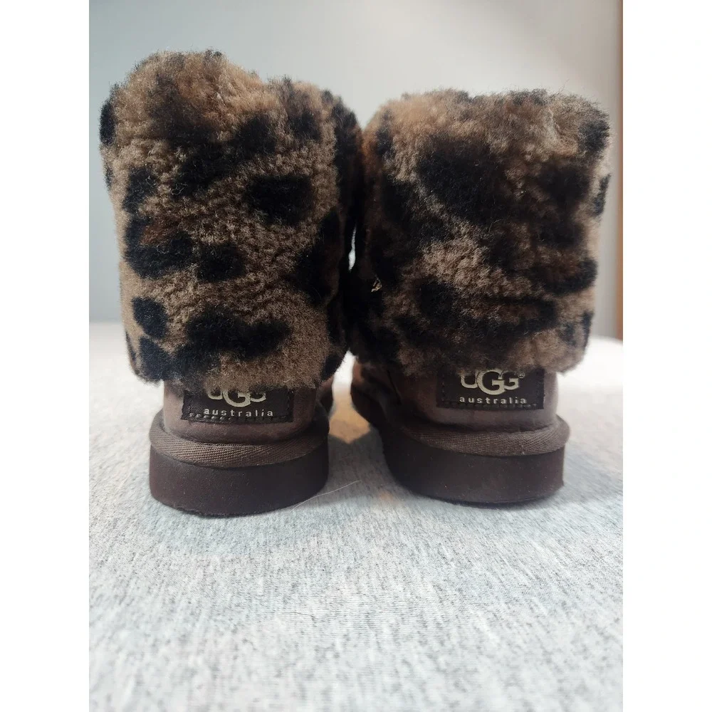 UGG Boots Kids Size 10 Brown Leopard Print Leather Buckle Winter Boots